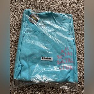 Anti social social club sweetness shirt XL